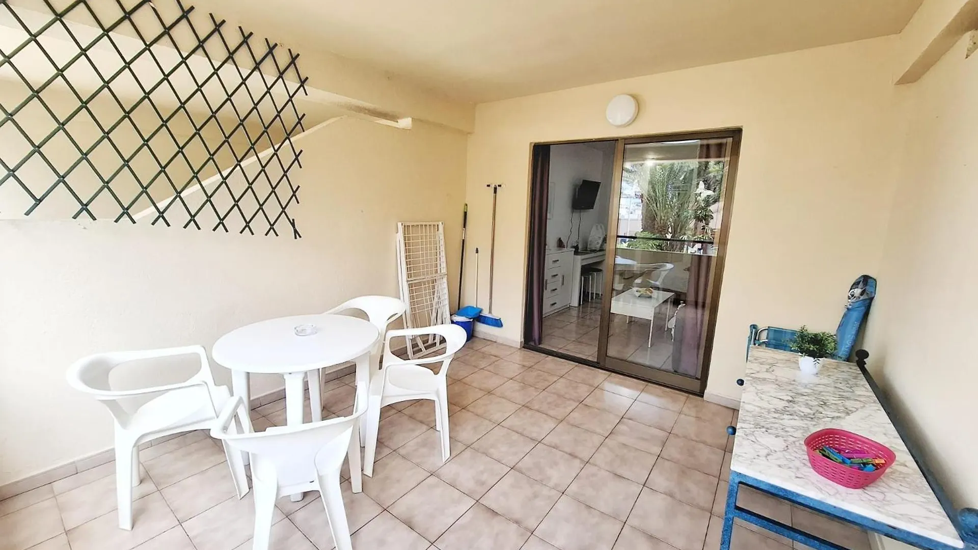 Castle Margherita'S Apartments Los Cristianos
