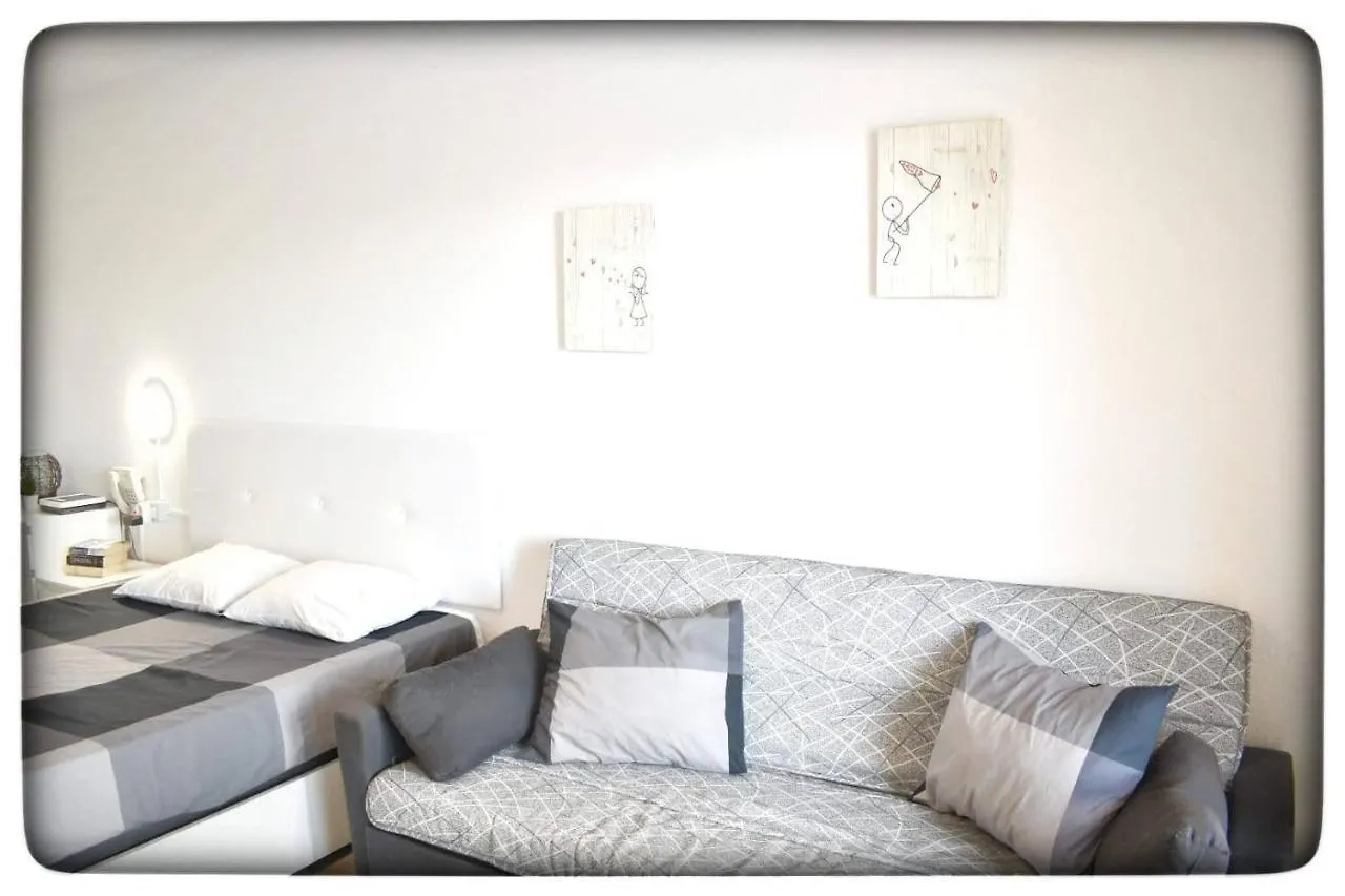 Castle Margherita'S Apartments Los Cristianos