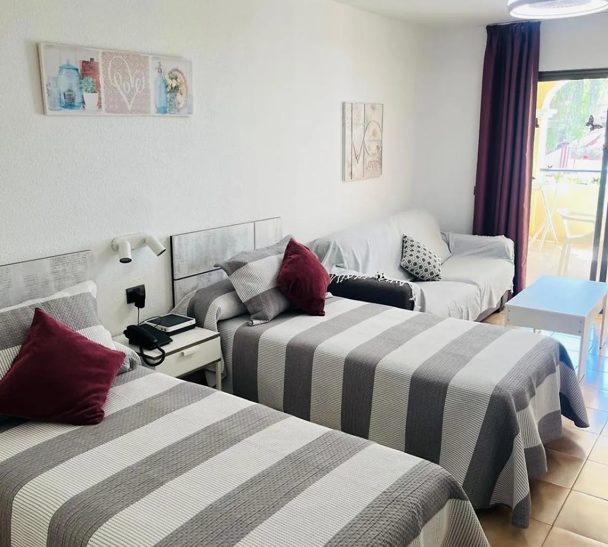 Castle Margherita'S Apartments Los Cristianos